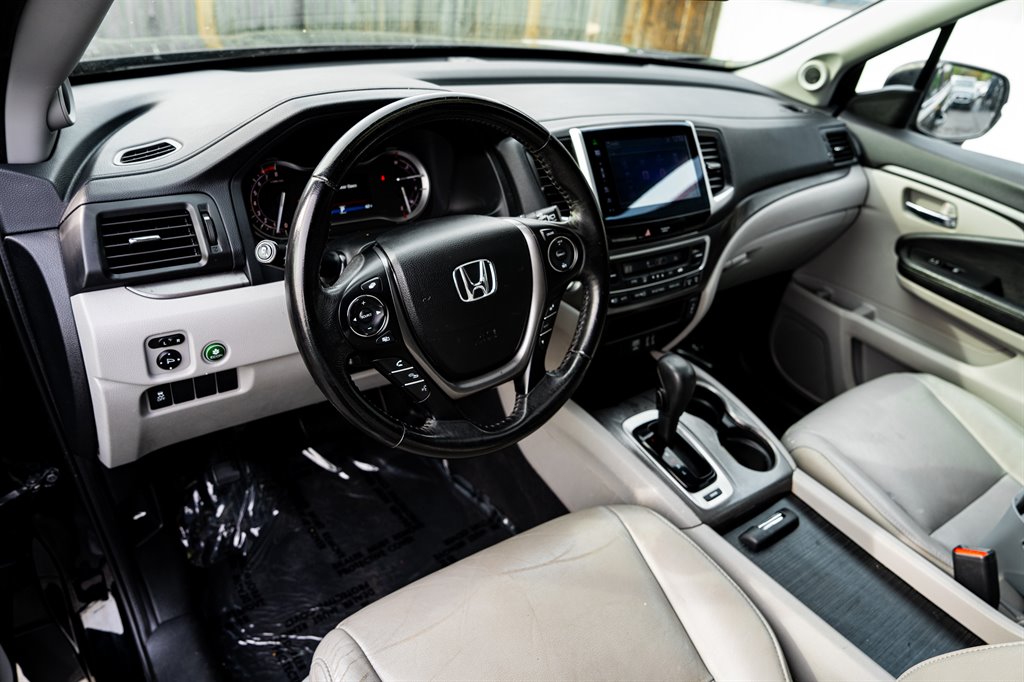 2016 Honda Pilot EX-L - Photo 15