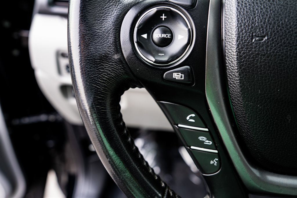 2016 Honda Pilot EX-L - Photo 17