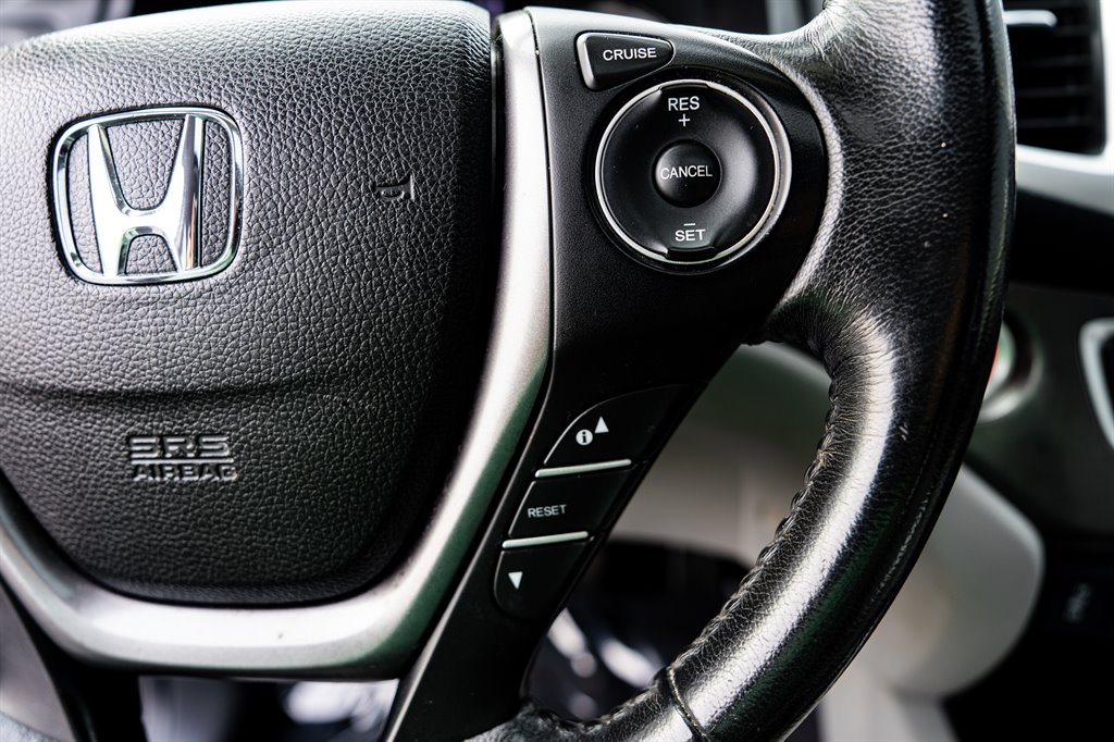 2016 Honda Pilot EX-L - Photo 18