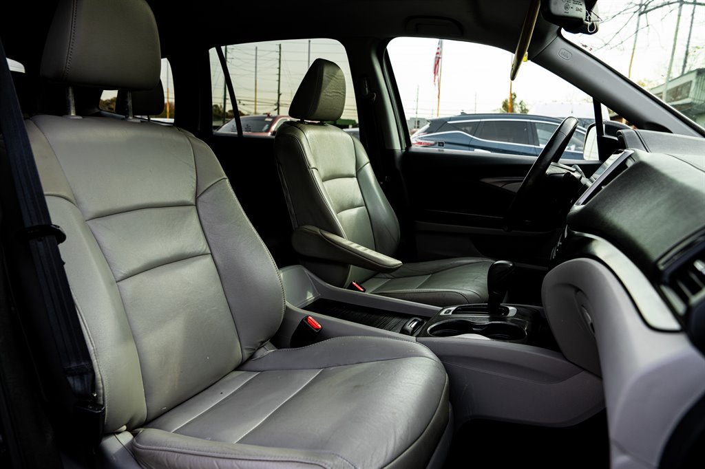 2016 Honda Pilot EX-L - Photo 32