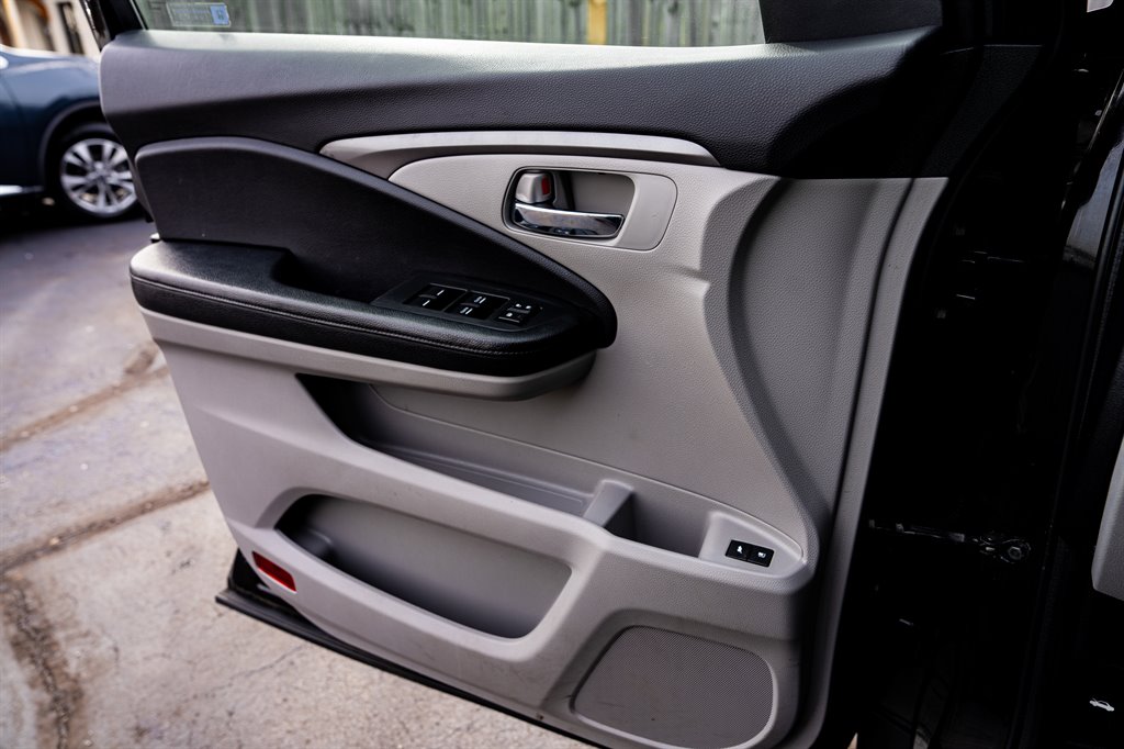 2016 Honda Pilot EX-L - Photo 27