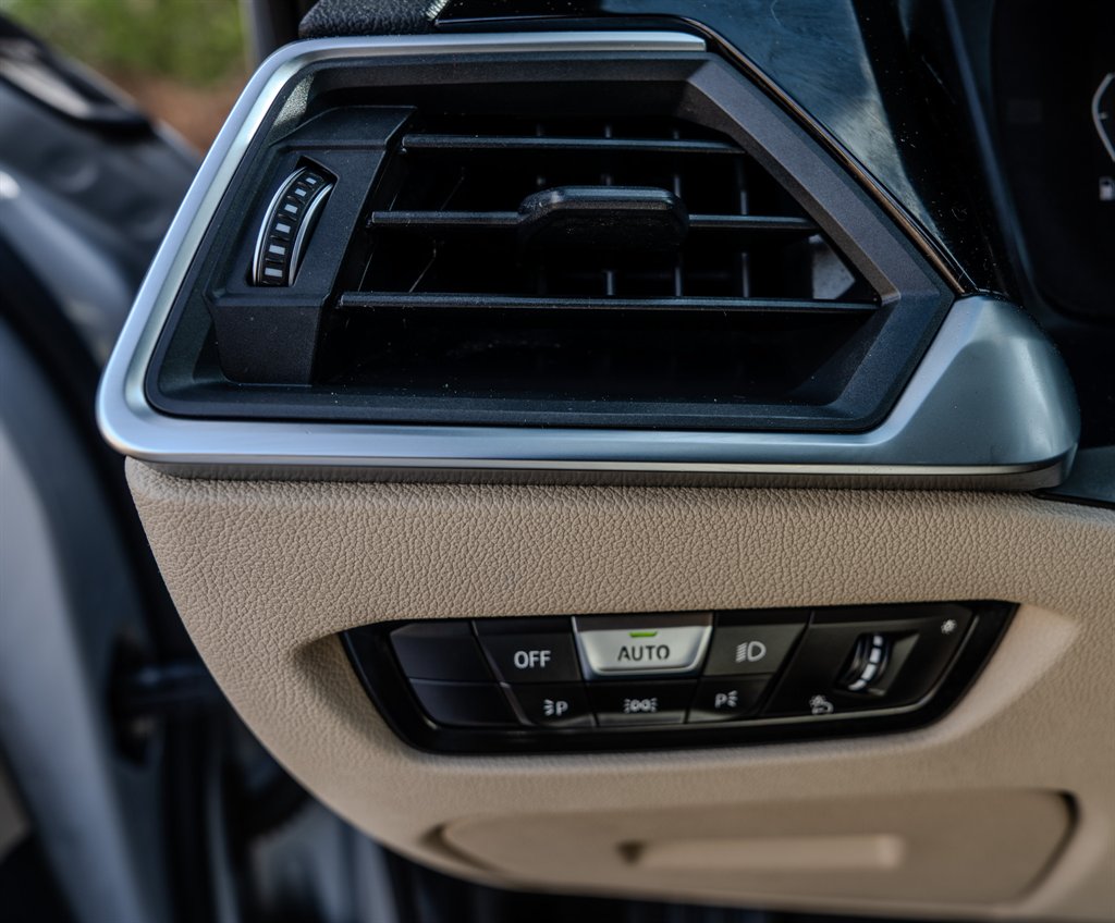2020 BMW 3 Series 330i - Photo 18