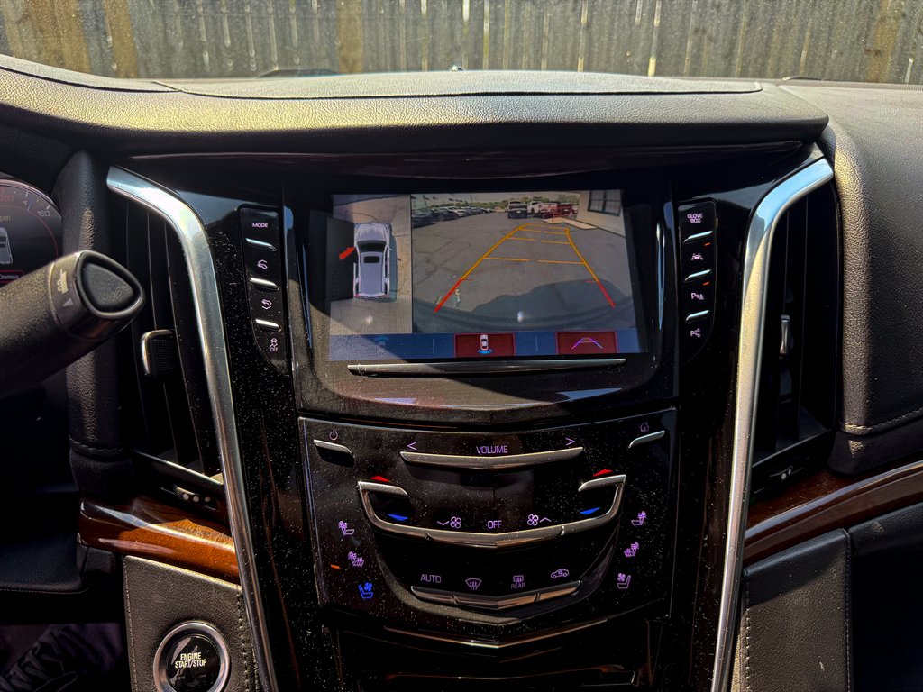 2020 Cadillac Escalade Luxury - Photo 22