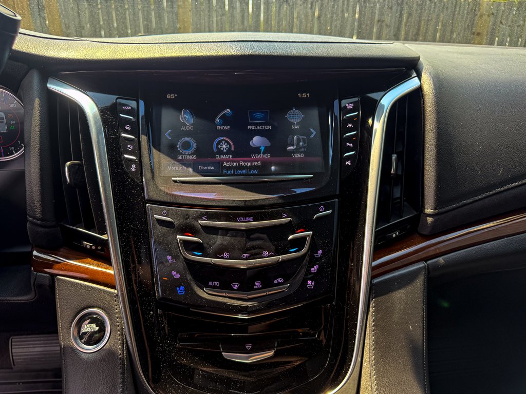 2020 Cadillac Escalade Luxury - Photo 21