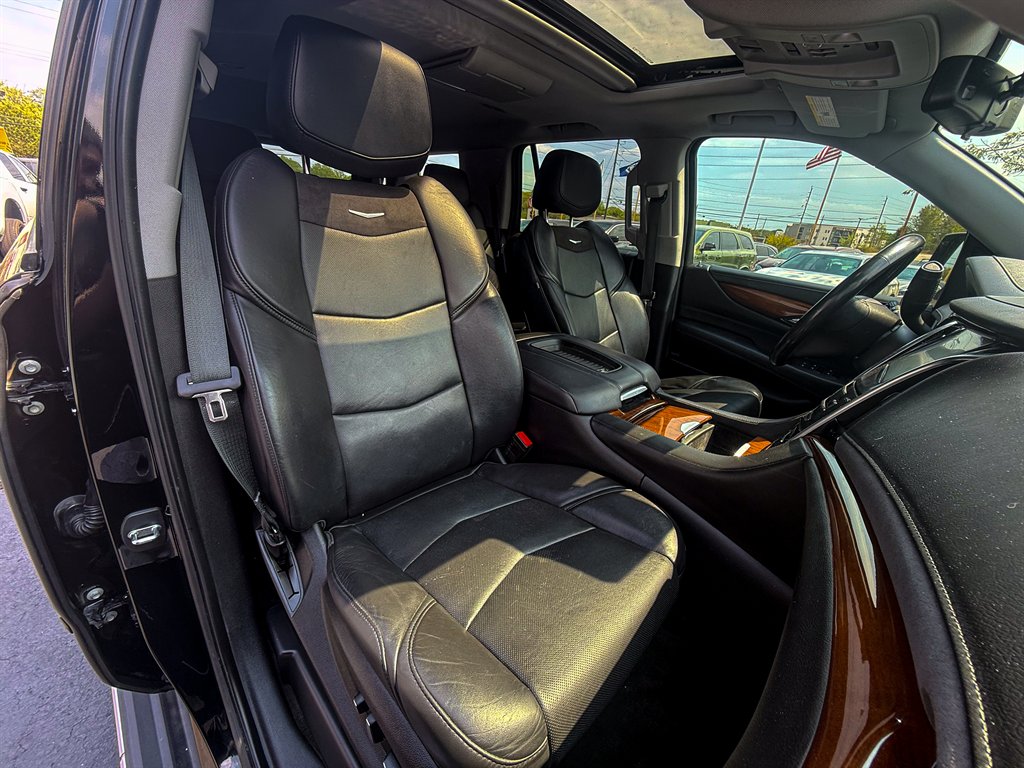 2020 Cadillac Escalade Luxury - Photo 31