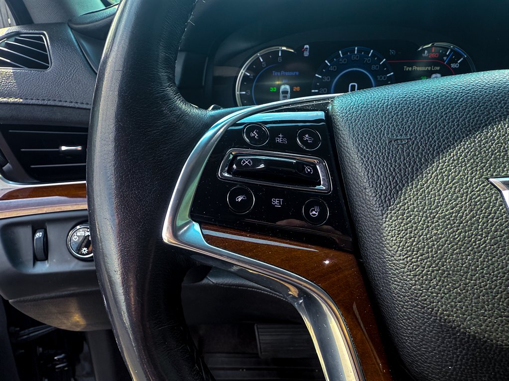 2020 Cadillac Escalade Luxury - Photo 17