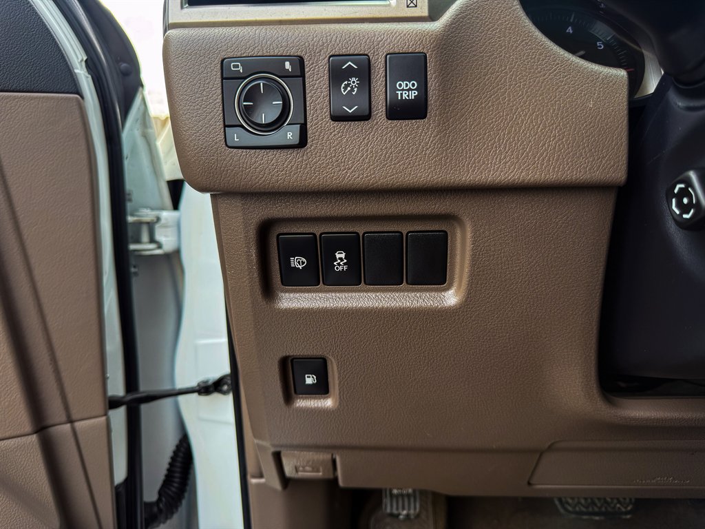 2015 Lexus GX Base - Photo 24