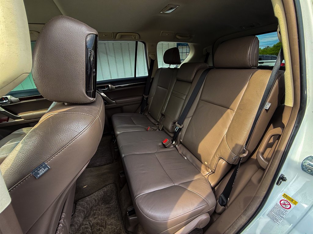 2015 Lexus GX Base - Photo 27