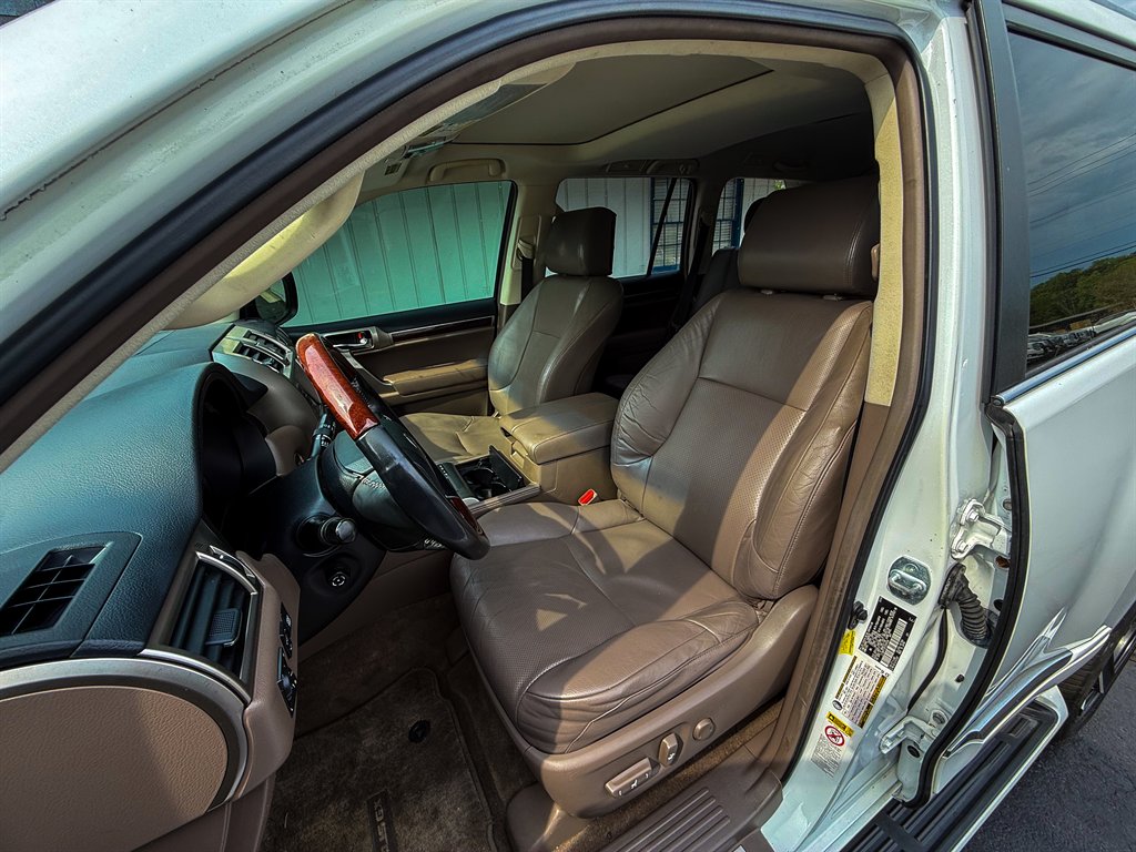 2015 Lexus GX Base - Photo 26