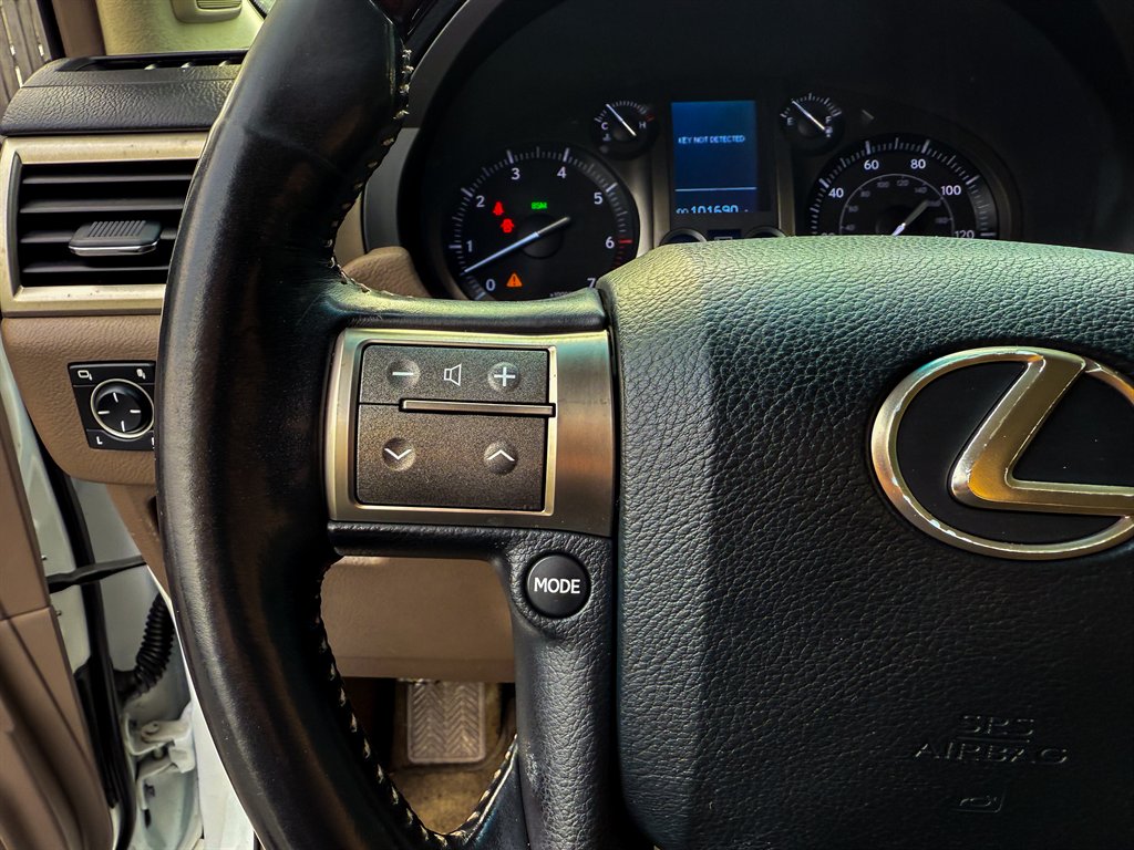 2015 Lexus GX Base - Photo 16