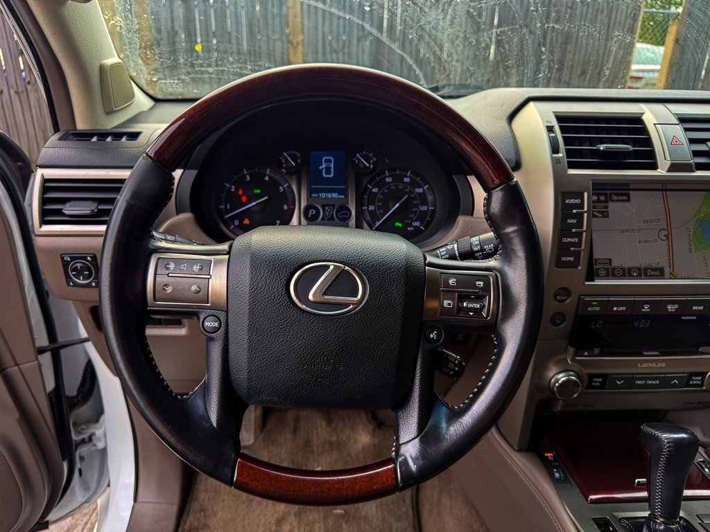 2015 Lexus GX Base - Photo 15