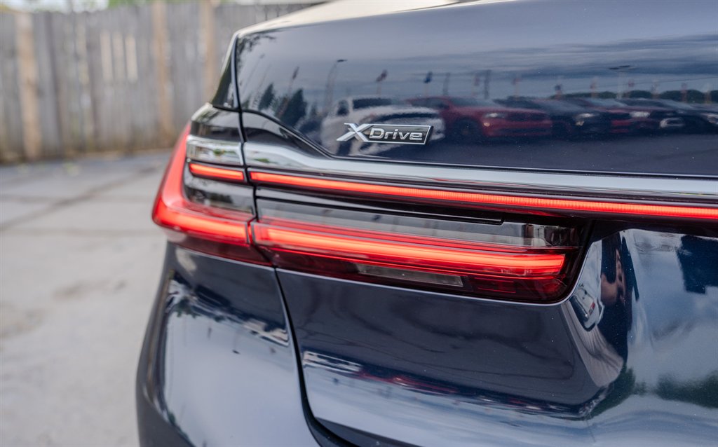 2020 BMW 7 Series 750i - Photo 10