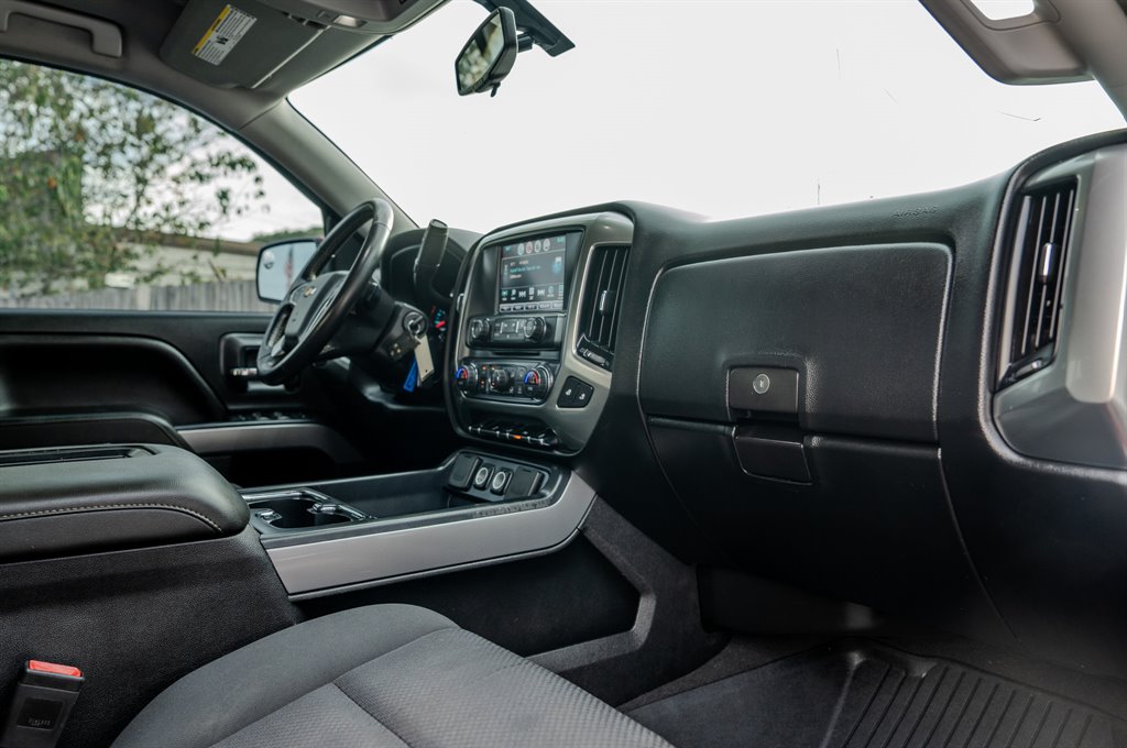 2018 Chevrolet Silverado 1500 LT Z71 - Photo 32