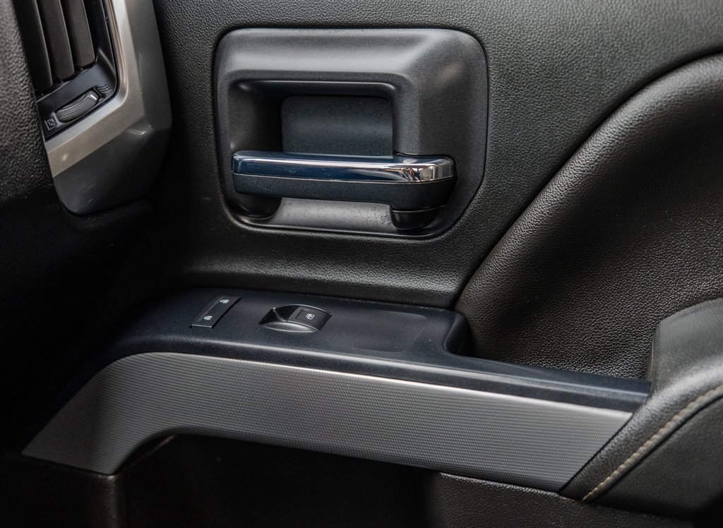 2018 Chevrolet Silverado 1500 LT Z71 - Photo 24