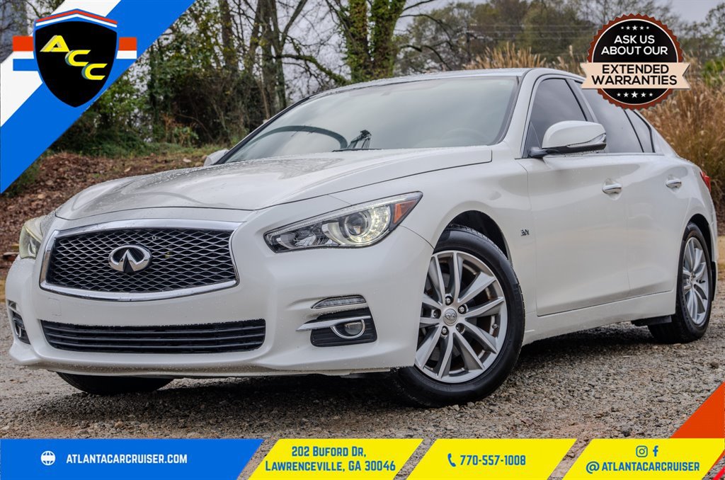 2016 INFINITI Q50 Premium's photo