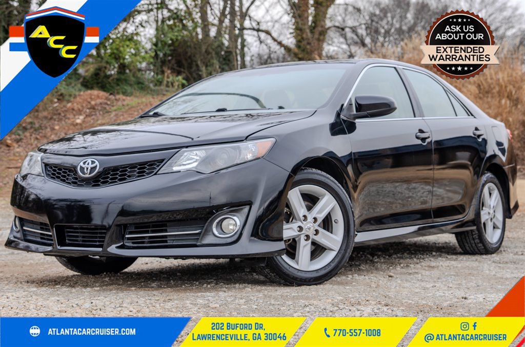 2012 Toyota Camry SE's photo